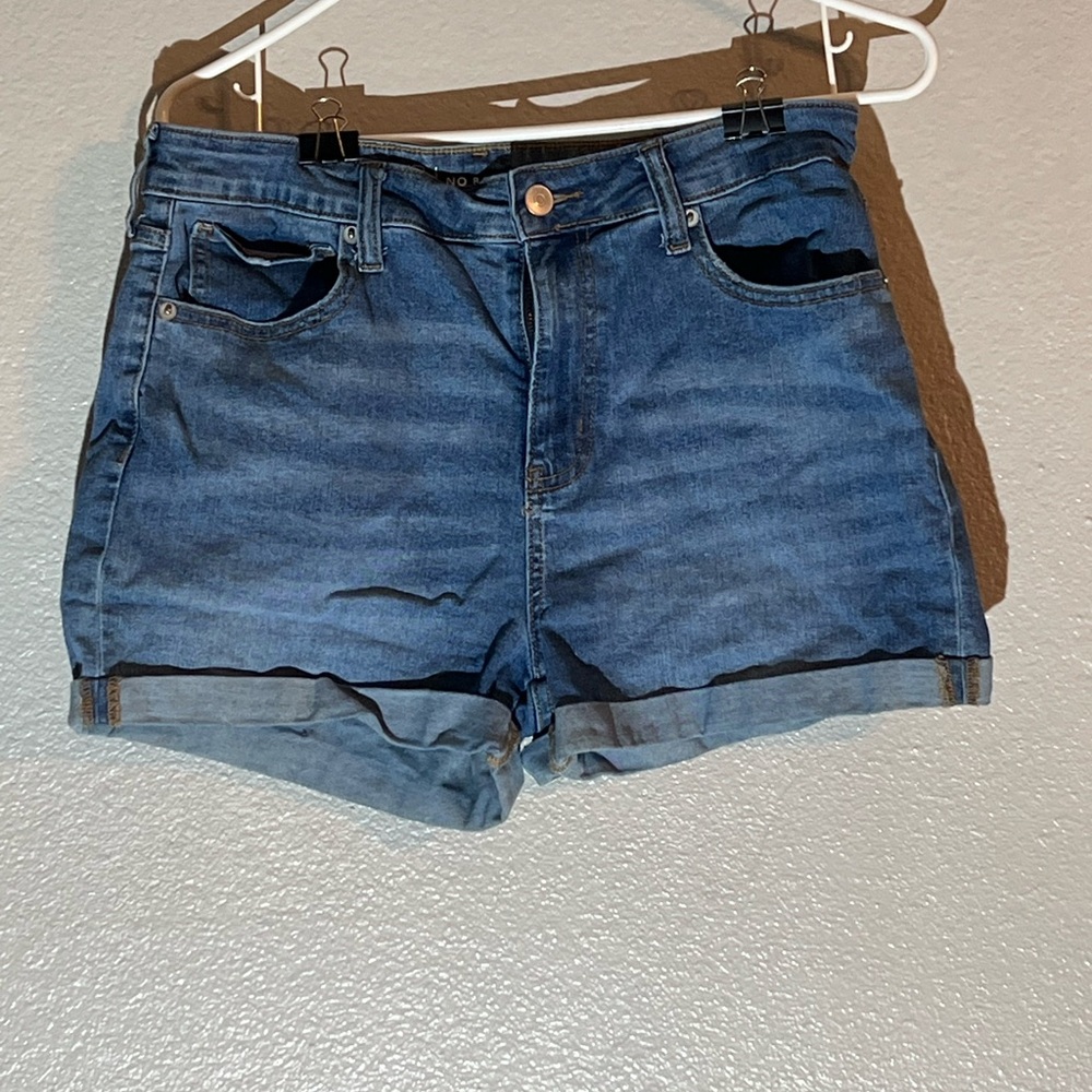 Women’s jean shorts